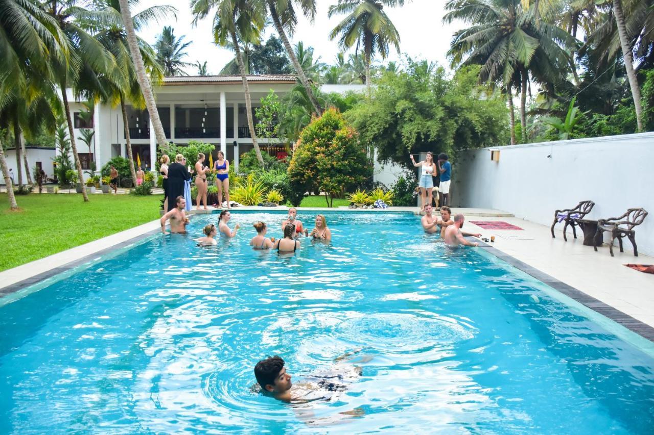 Why Not Mansion Hostel Habaraduwa Central Buitenkant foto